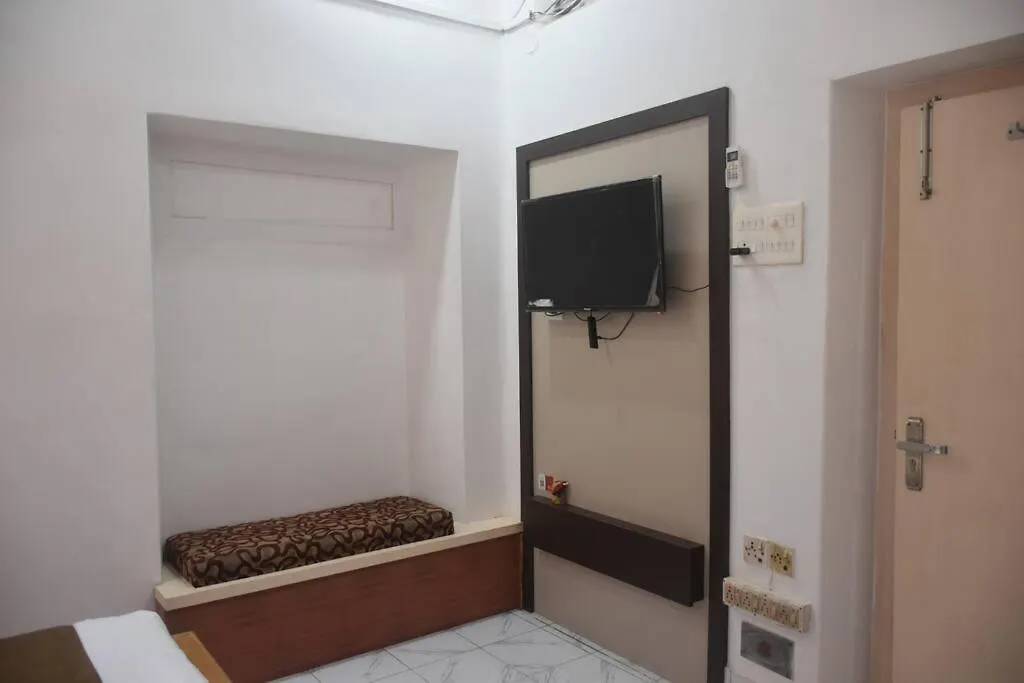 Raahi - Luxury Stay Near Kashi Vishwanath Varanasi 0*,  India